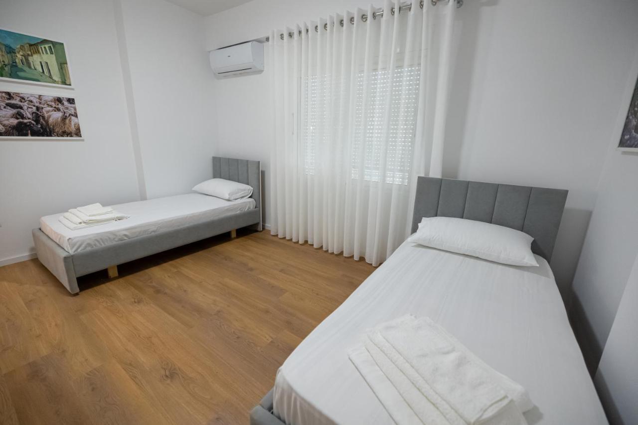 Victoria Lungomare Apartment Vlorë Exterior foto